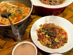 -爱碗亭·鲜炒湖南菜(壹城中心店)