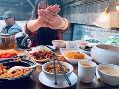 -隔壁老王·家常云南菜(花巷店)