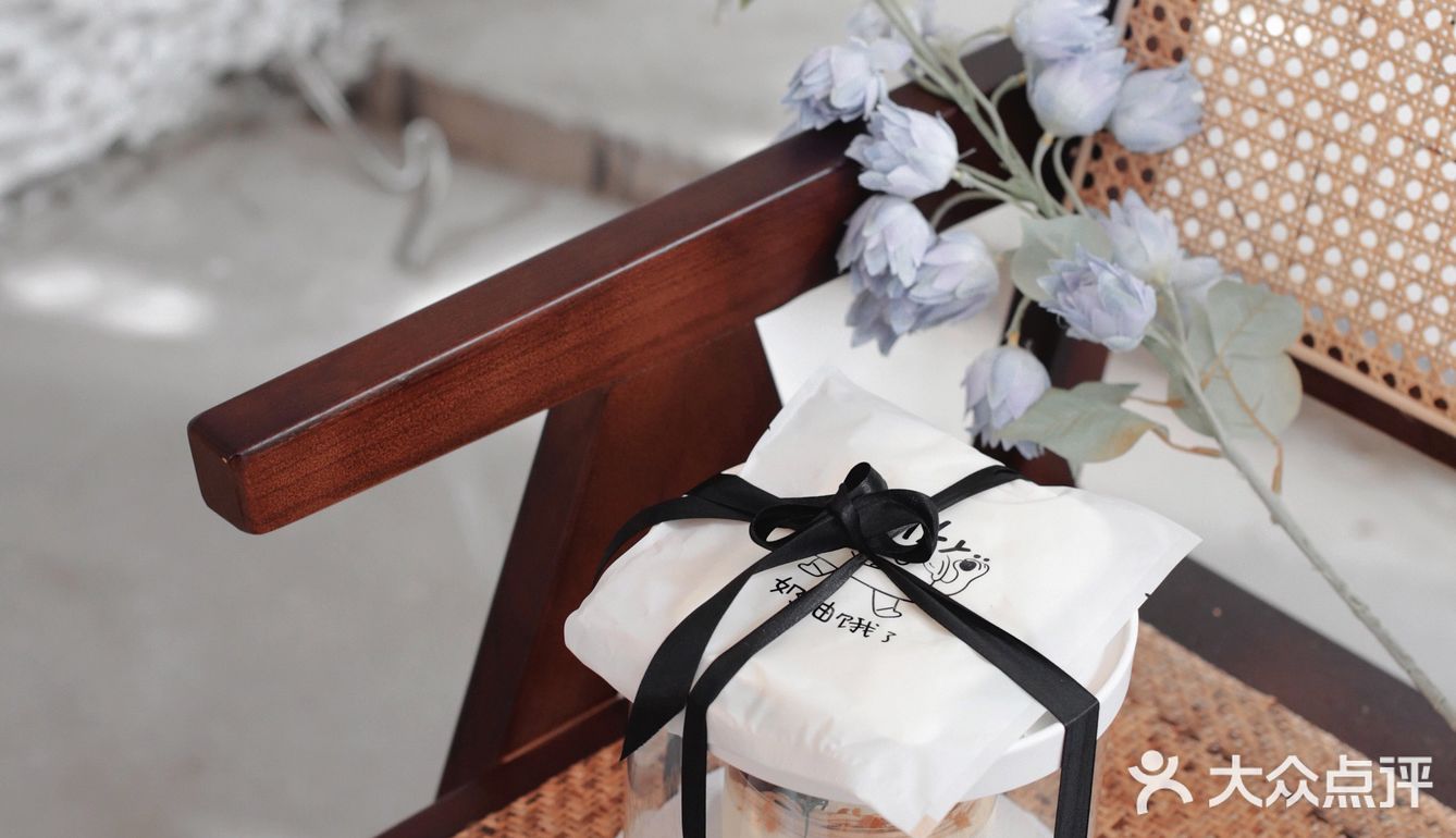 一家新开的工作室蛋糕屋，没有实体店