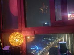 -無名记忆Music Bar夜景怀旧酒吧