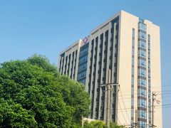 -赫尔森口腔·牙齿种植修复