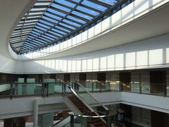 -上海滴水湖皇冠假日酒店