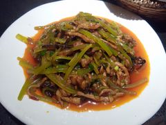 -万重锦·人文川菜馆(骡马市店)