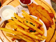 -玛格萝妮(汇智国际商业中心店)