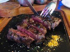 果木烤藤椒风味牛扒-MR.ROCKY洛奇先生RESTAURANT&BAR(宝安壹方城店)