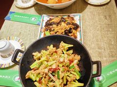 -巴依兄弟西域美食(机场店)