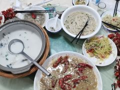 -天乐农家鱼头王(天目湖店)