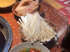 -赵美丽·重庆社区火锅·直营店(火车东站·中豪国际店)