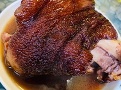 护坡肘子-新乡饭店