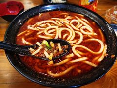 -丽虹云南过桥米线(兴工街店)