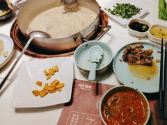 -洪氏嗨捞·猪肚鸡火锅(阳光天地店)