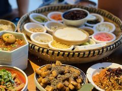 -包整·丝娃娃(一览甲秀楼风景店)