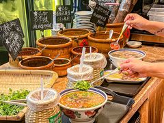 -云阿蛮云南生烫牛肉米线(奉贤路店)