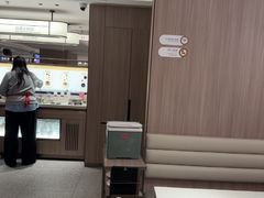 -海底捞火锅(杭州庆春路夜宵主题店)