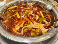 -肖肖酸萝卜鱼火锅(总店)