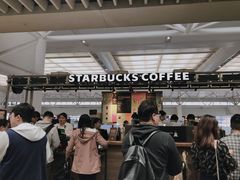 -星巴克(上海虹桥站2A检票口)