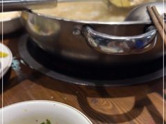 -乡土黄·鲜牛肉火锅·小龙虾(兴业街店)