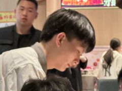 -海底捞火锅(芜湖银泰城店)