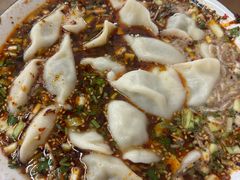 四两酸汤杂拌儿-尤素福东举院饺子馆