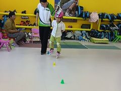 -阿布溜溜·轮滑(21世纪太阳城店)