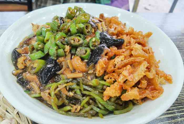 小西关传统面馆(西湖道店)-"【地理位置】西湖道风荷园1号楼底商 很好