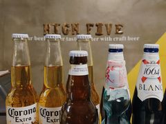 -HIGH FIVE哈福手工汉堡(桂林路店)