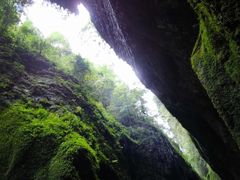 -龙水峡地缝景区