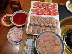 -沸炉重庆老火锅(军事博物馆店)