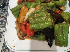 虎皮辣椒烧茄子-新疆伊宁远征餐厅