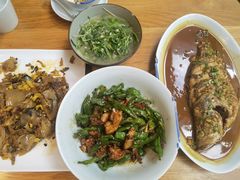 -啄佬食堂