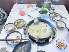 -汤宴·参须肚包鸡(南京路店)