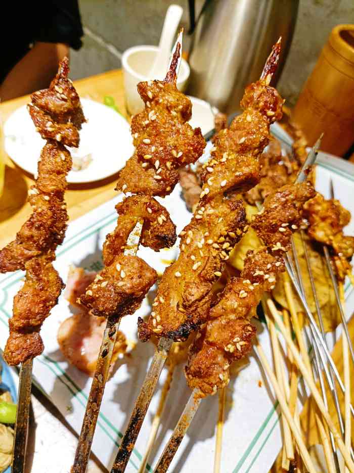 李军力烧烤(陇海路店)-"两个姑娘吃的饱饱的.虾尾和花甲都是甜辣口.