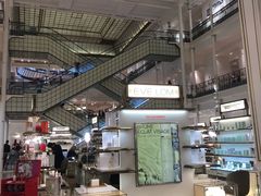 店内环境-乐蓬马歇百货公司(Rive Gauche)