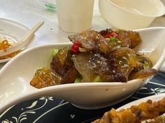 -老东镇啤酒屋海鲜加工·蒸汽海鲜·海鲜烧烤(台东店)