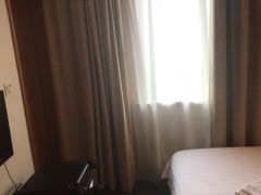 -上海南泉酒店(塘桥地铁站店)