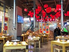 大堂-么肆烤肉·中式自助·烤肉大排档(街道口季佳PAI店)