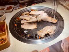 厚切猪五花肉-猫爪爪原切自助烤肉(观音桥阳光世纪店)