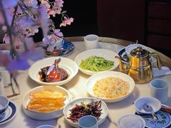吮指鸡爪-桂满陇·蟹黄小笼汤包(环球港店)
