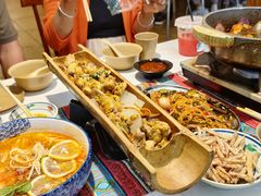 -刘姐啤酒鱼民族演艺餐厅(西街总店)