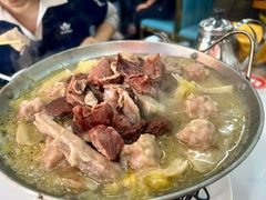 -一口猪海鲜浑锅·东北家常菜