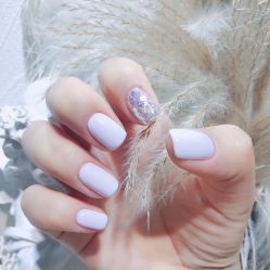 -花岐款式专研健康美甲沙龙