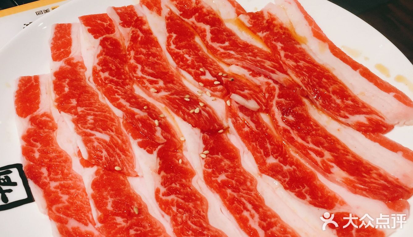 店家目前有定食了，五十六十的样子