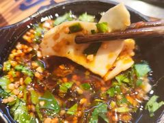 -牛小嫩串串火锅(老国贸总店)
