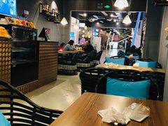 -杨小贤(东融国际影城店)