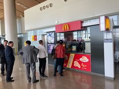 -麦当劳(鄂尔多斯机场店)