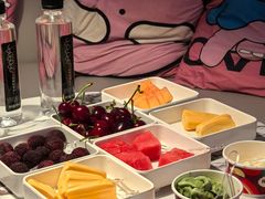 -涨巢·潮玩水疗局