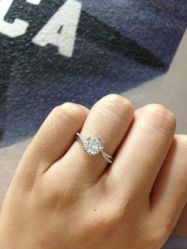 -威德钻石-克拉钻大本营(南京东路店)