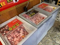 -江南猪肉商会无限续吃(弘大店)