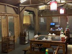 大堂-好汉锅园林秘制老火锅 柴火霸王鸡(金沙店)