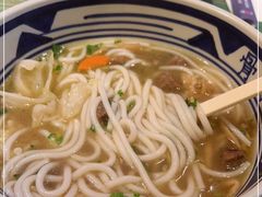 -鑫花溪牛肉米粉(东环大润发店)